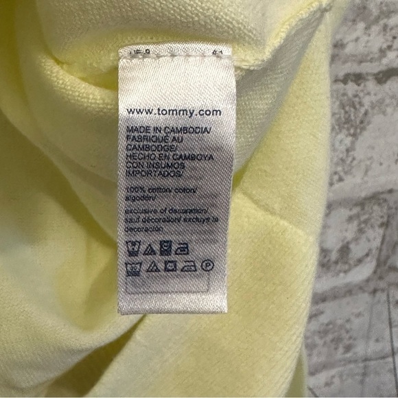 TOMMY Hilfiger V-neck Sweater Men’s XXL yellow 100% cotton‎ NWT - Picture 4 of 8